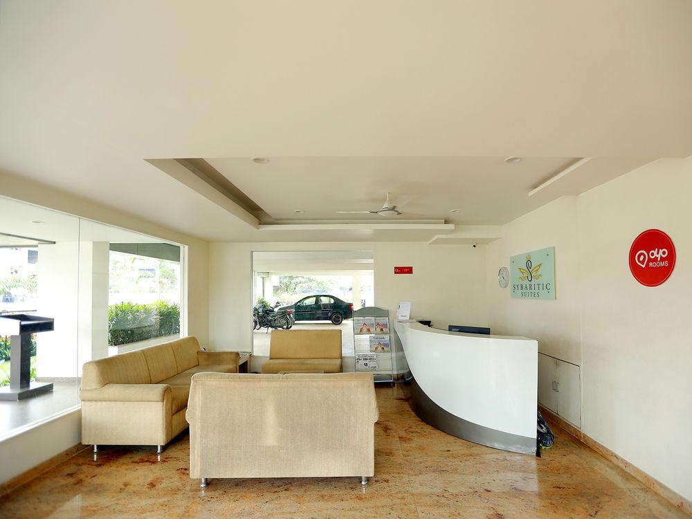 Fabhotel Syberitic Suites Gachibowli - Fully Vaccinated Staff Kondapur  エクステリア 写真