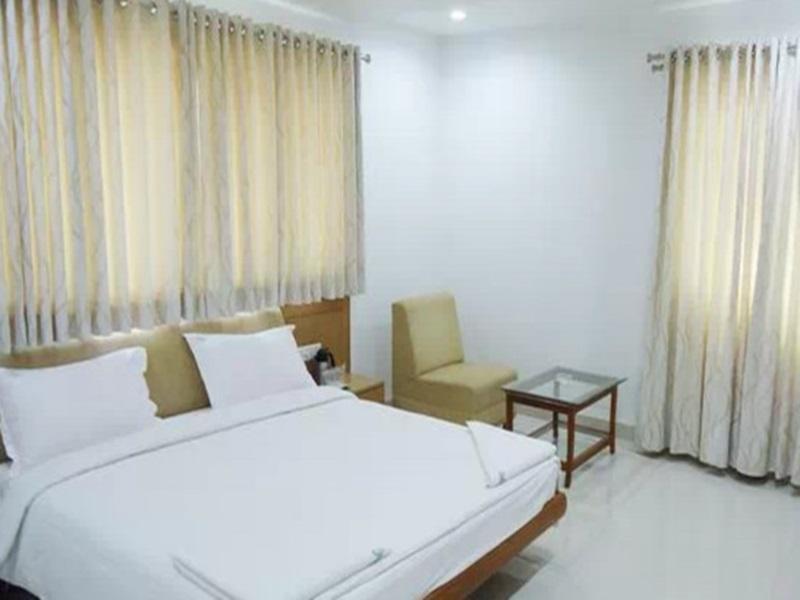 Fabhotel Syberitic Suites Gachibowli - Fully Vaccinated Staff Kondapur  エクステリア 写真