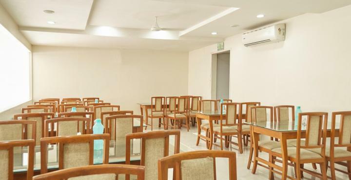 Fabhotel Syberitic Suites Gachibowli - Fully Vaccinated Staff Kondapur  エクステリア 写真
